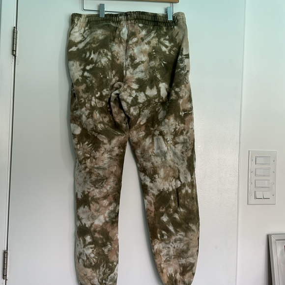 Talentless Joggers - Picture 3 of 3